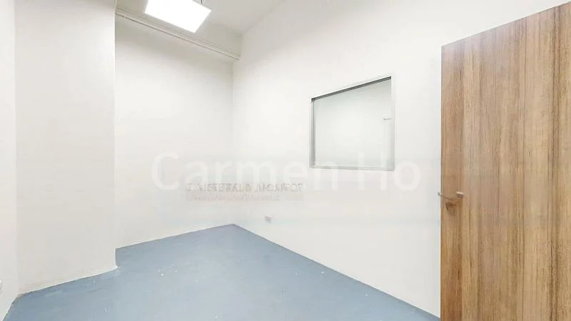 Light Industrial (B1) for Sale: Midview City - Image 5