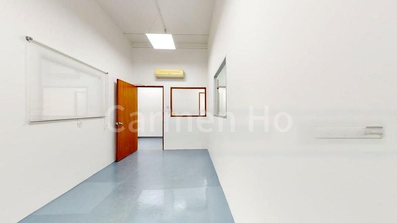 Light Industrial (B1) for Sale: Midview City - Image 7