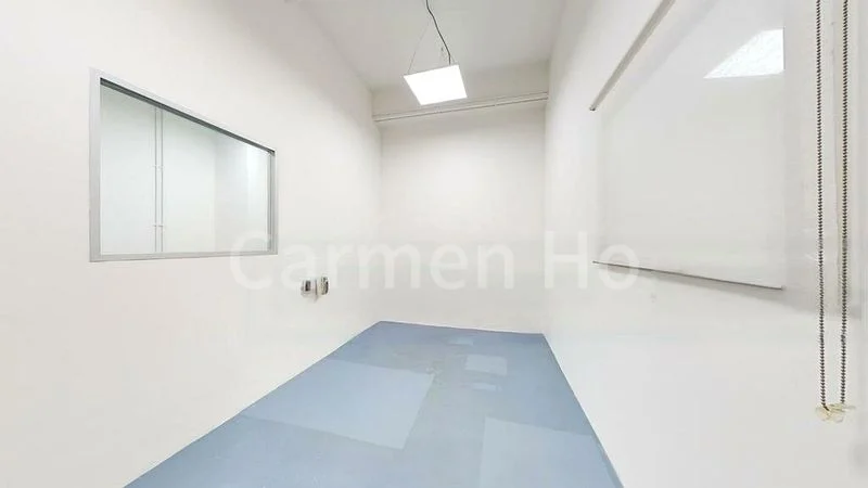 Light Industrial (B1) for Sale: Midview City - Image 10