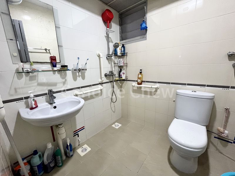 4 Room (4A) HDB for Sale in  445A Fernvale Road - Image 6