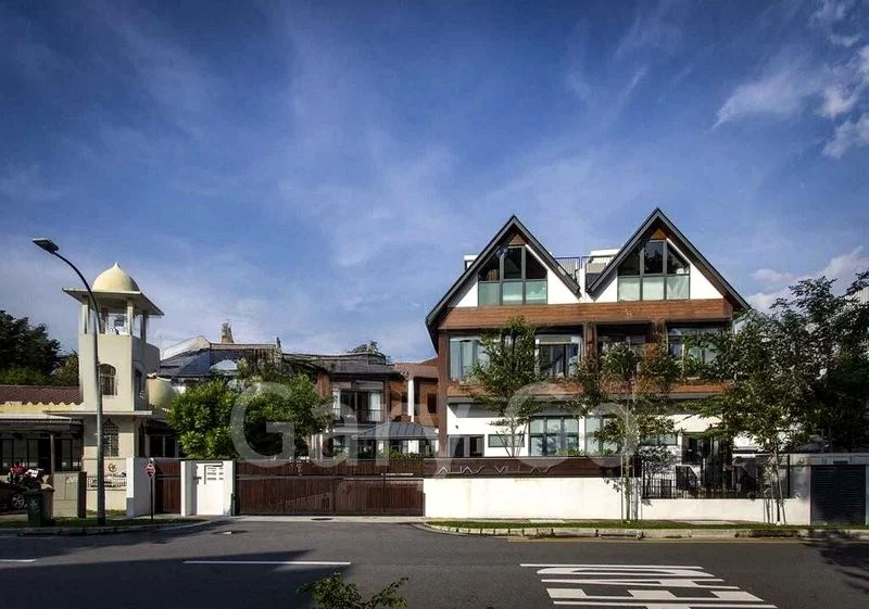 5 Bed Cluster House (Landed) for Sale in  Shamrock Park - Image 1