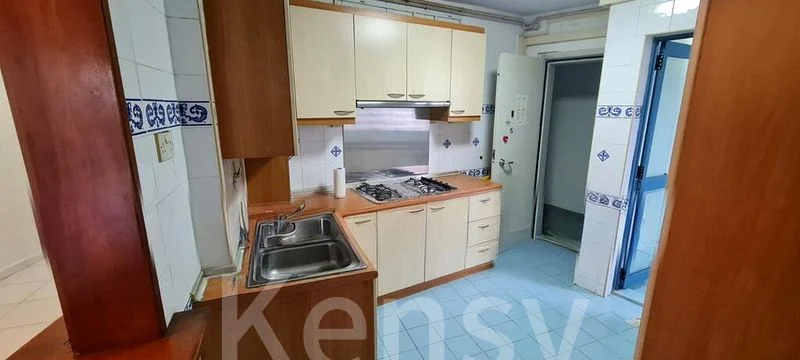 Executive HDB for Sale in  468D Admiralty Drive - Image 7
