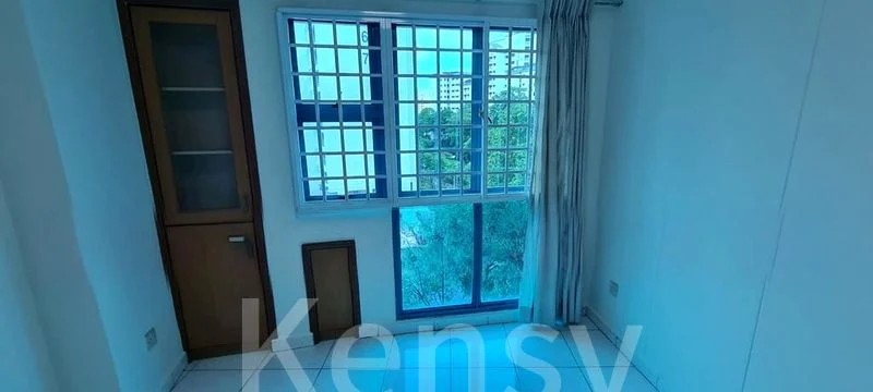 Executive HDB for Sale in  468D Admiralty Drive - Image 3