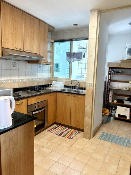3 Bed Condo for Rent in  Yishun Sapphire - Image 11