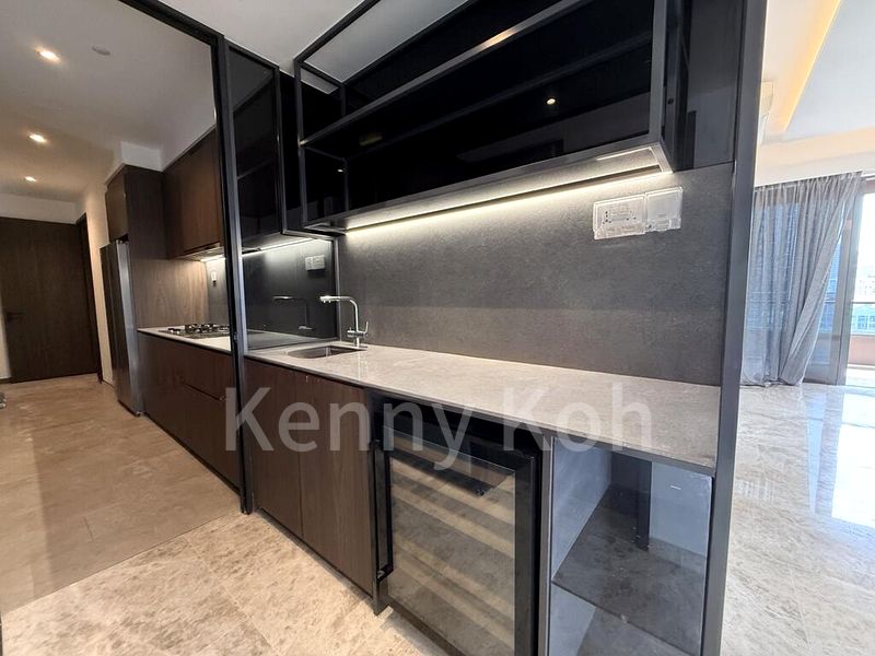 4 Bed Condo for Rent in  Midtown Modern - Image 5