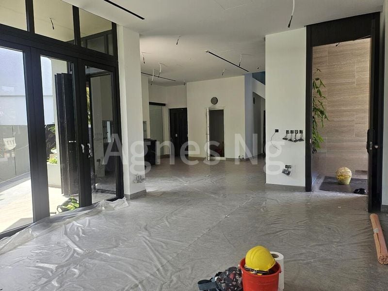 6 Bed Semi-Detached House (Landed) for Sale in  Jalan Senang - Image 11
