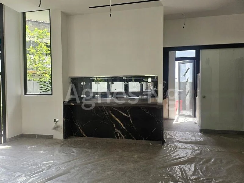 6 Bed Semi-Detached House (Landed) for Sale in  Jalan Senang - Image 10