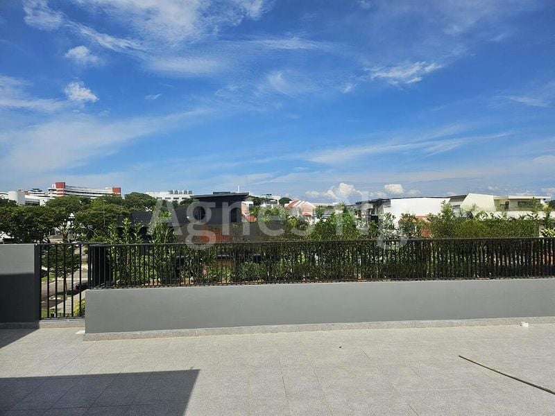 6 Bed Semi-Detached House (Landed) for Sale in  Jalan Senang - Image 1