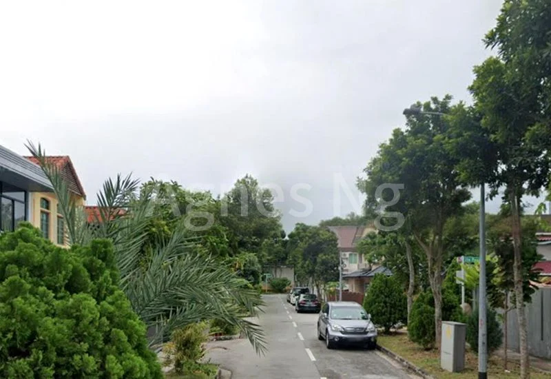 6 Bed Semi-Detached House (Landed) for Sale in  Jalan Senang - Image 15