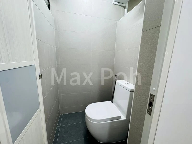 4 Room (4STD) HDB for Sale in  104 Henderson Crescent - Image 8