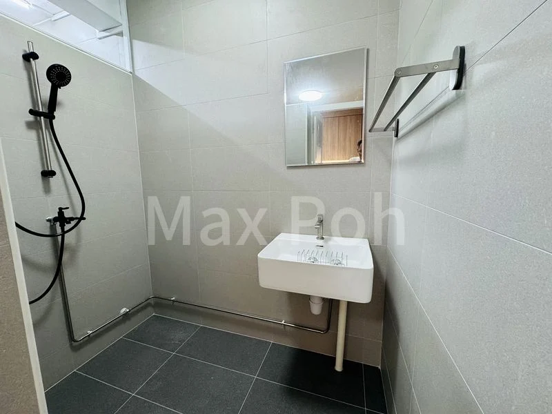 4 Room (4STD) HDB for Sale in  104 Henderson Crescent - Image 9