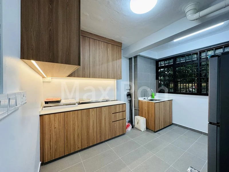 4 Room (4STD) HDB for Sale in  104 Henderson Crescent - Image 6