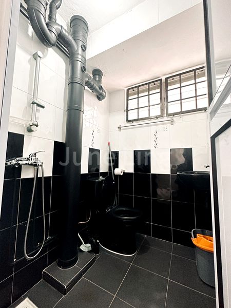 Master Room (HDB) for Rent in 346 Ang Mo Kio Avenue 3 - Image 5