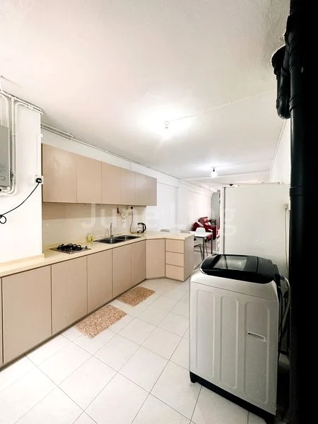 Master Room (HDB) for Rent in 346 Ang Mo Kio Avenue 3 - Image 6