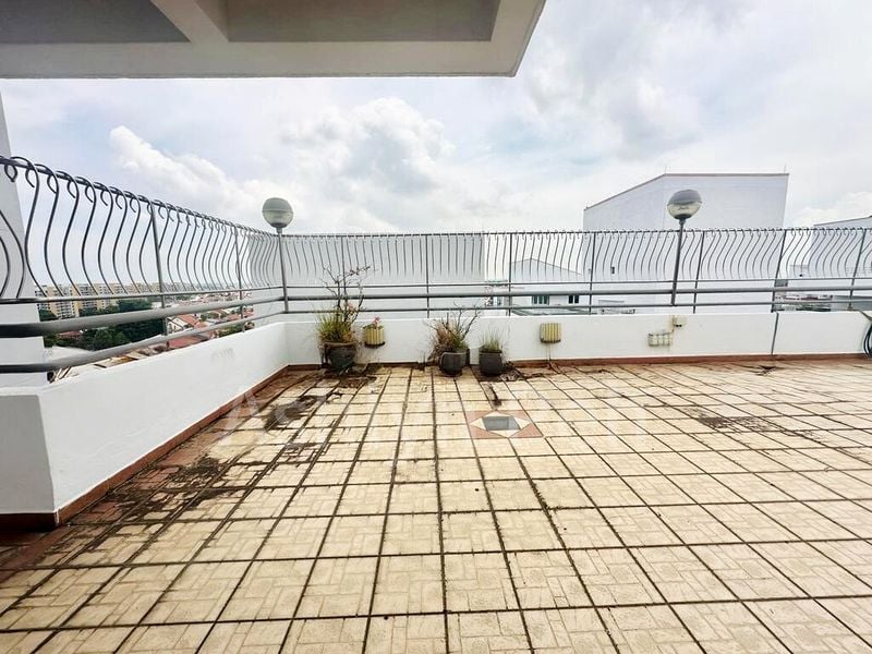 6 Bed Condo for Sale in Bedok Court - Image 10