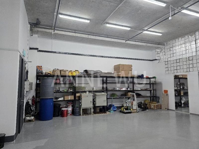 Light Industrial (B1) for Rent: Nordcom II - Image 14