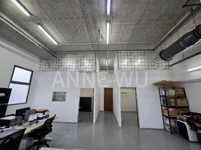 Light Industrial (B1) for Rent: Nordcom II - Image 5