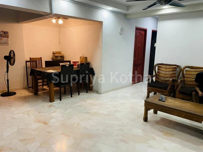 5 Room (5A) HDB for Rent in  312 Jurong East Street 32 - Image 6