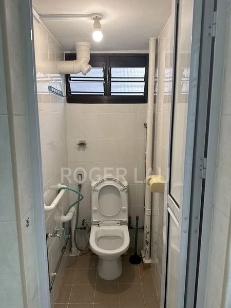 Common Room (HDB) for Rent in  264 Bukit Batok East Avenue 4 - Image 1