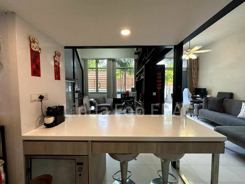 Room (Condo) for Rent in  The Greenwich - Image 3