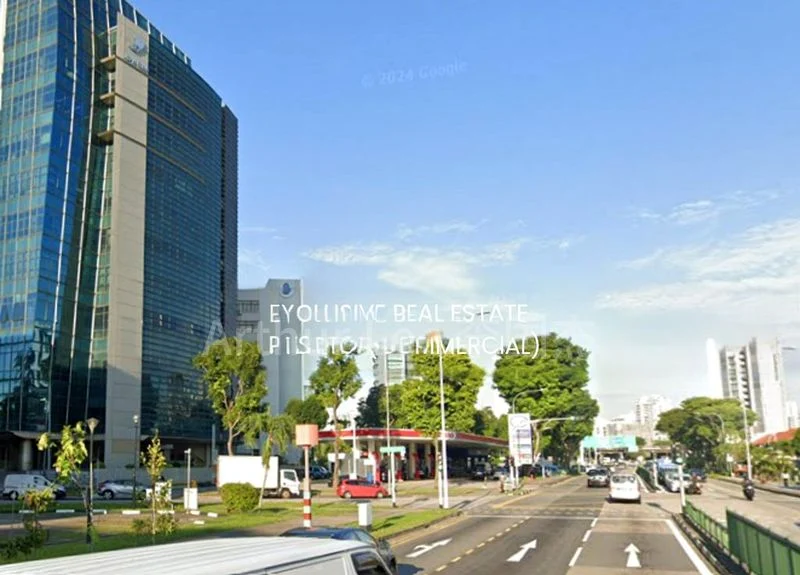 Light Industrial (B1) for Rent: D13 industrial unit, near MacPherson main road. - Image 2