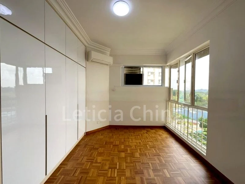2 Bed Condo for Sale in  Bullion Park - Image 7