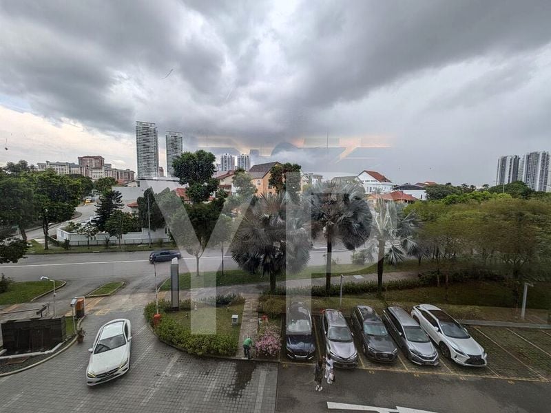 Light Industrial (B1) for Rent: One Pemimpin - Image 2