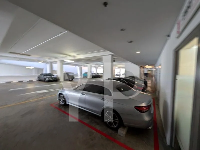 Light Industrial (B1) for Rent: One Pemimpin - Image 12