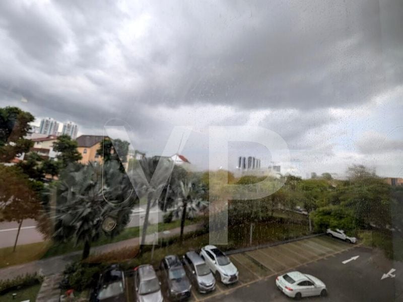 Light Industrial (B1) for Rent: One Pemimpin - Image 11