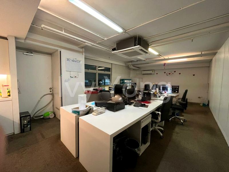 Light Industrial (B1) for Sale: Frontier - Image 2