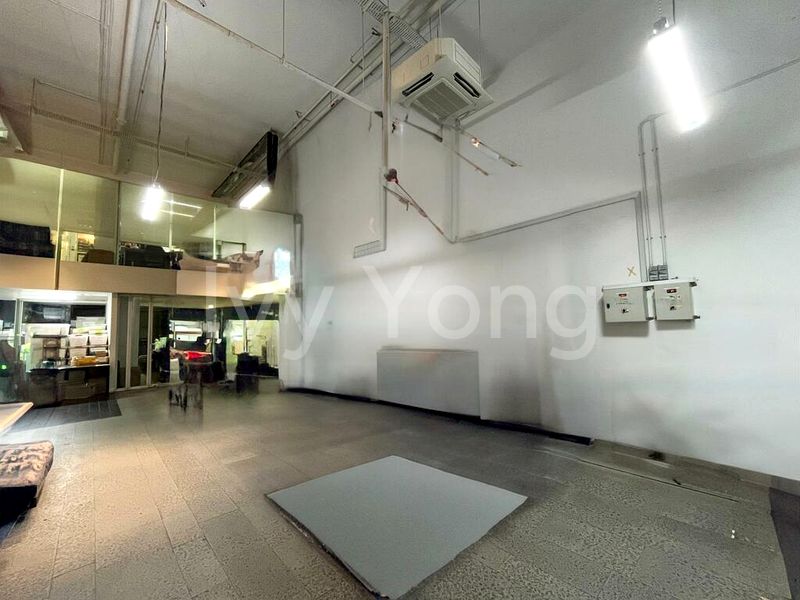 Light Industrial (B1) for Sale: Frontier - Image 4