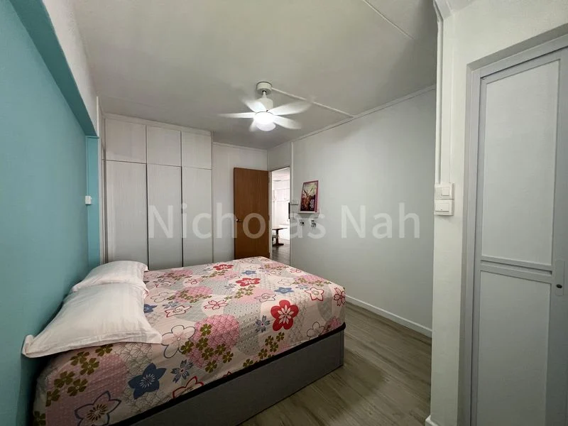 3 Room (3A) HDB for Sale in 402 Yishun Ring Road - Image 4