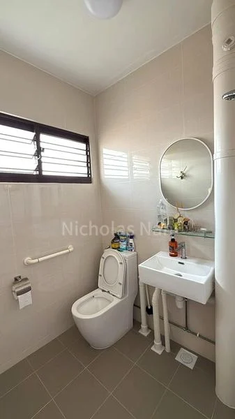 3 Room (3A) HDB for Sale in 402 Yishun Ring Road - Image 8
