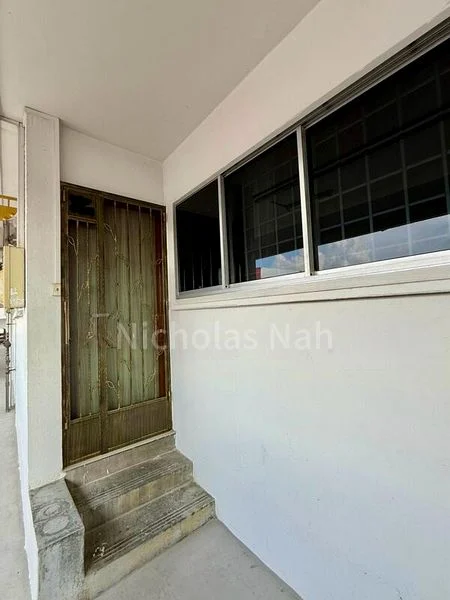 3 Room (3A) HDB for Sale in 402 Yishun Ring Road - Image 9