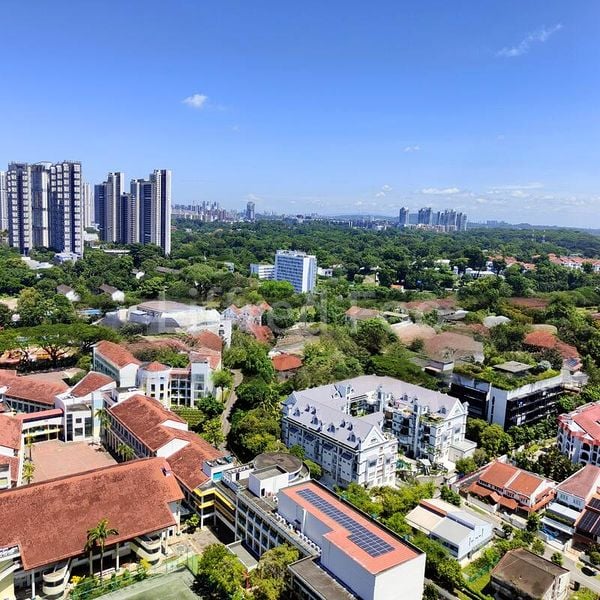 2 Bed Condo for Rent in  The Crest - Image 9