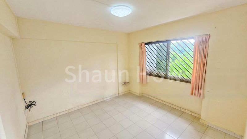 5 Room (5I) HDB for Sale in  211 Petir Road - Image 4