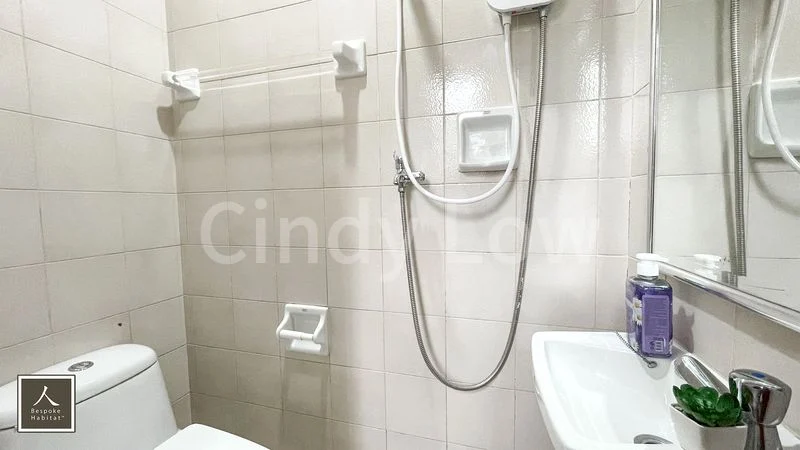 6 Bed Condo for Rent in  The Sterling - Image 4