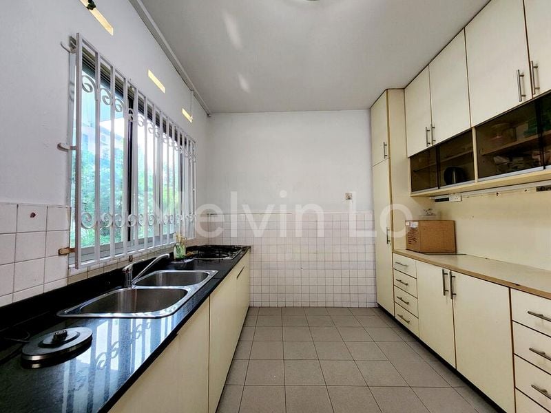 4 Bed Semi-Detached House (Landed) for Rent in  Toh Yi Road - Image 9