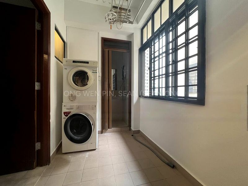 Master Room (Condo) for Rent in  Dover Parkview - Image 5