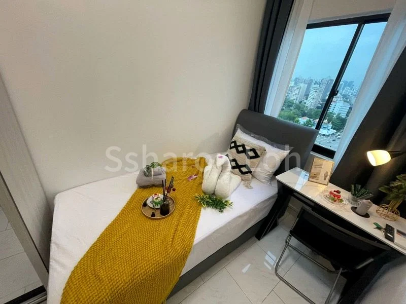 Common Room (Condo) for Rent in  Textile Centre - Image 2