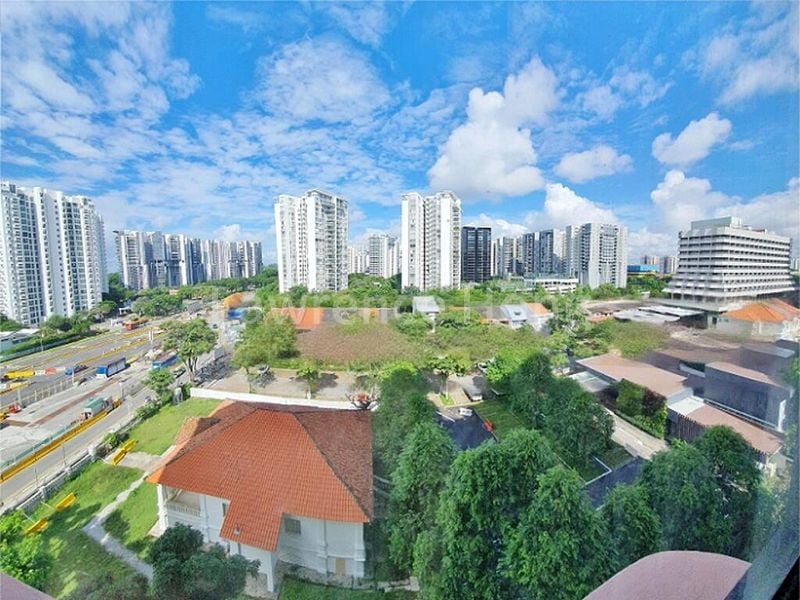 4 Bed Condo for Rent in  Parkway View - Image 18