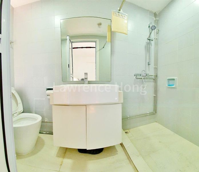 4 Bed Condo for Rent in  Parkway View - Image 10