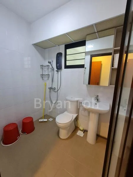 4 Room (4A) HDB for Rent in  120B Edgedale Plains - Image 3