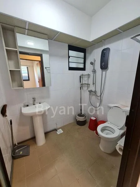 4 Room (4A) HDB for Rent in  120B Edgedale Plains - Image 6