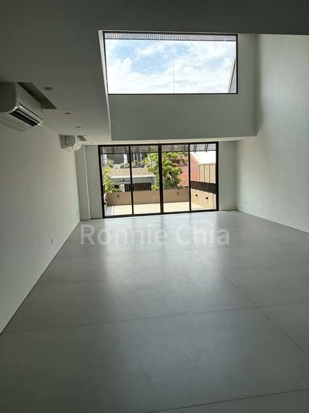 7 Bed Terraced House (Landed) for Sale in  St Nicholas View - Image 13