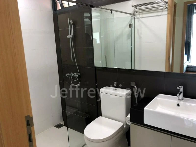 2 Bed Executive Condo for Sale in  Esparina Residences - Image 6