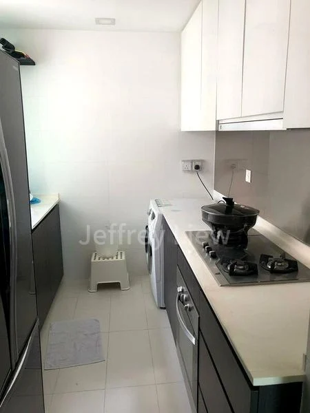 2 Bed Executive Condo for Sale in  Esparina Residences - Image 4
