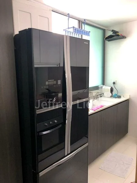 2 Bed Executive Condo for Sale in  Esparina Residences - Image 5