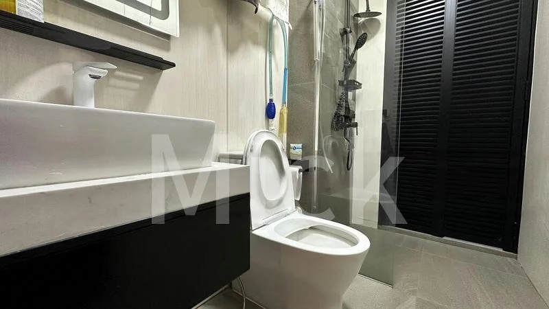 Executive HDB for Sale in  290B Bukit Batok Street 24 - Image 6