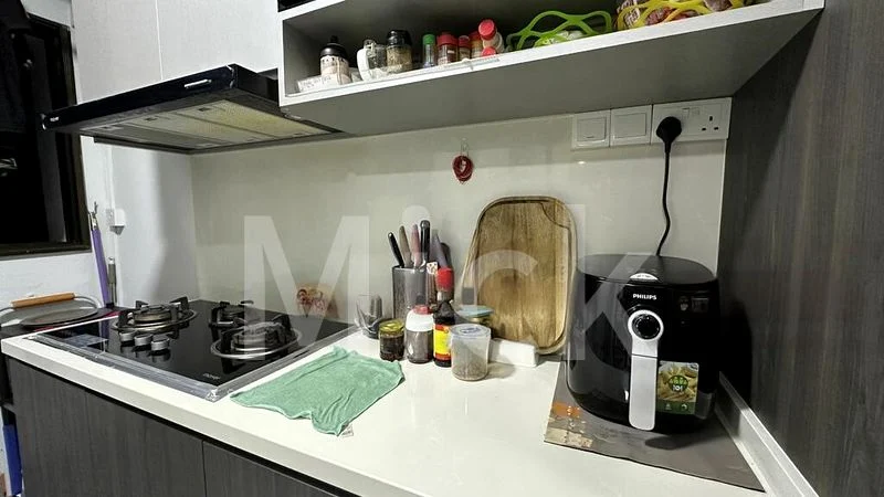 Executive HDB for Sale in  290B Bukit Batok Street 24 - Image 4